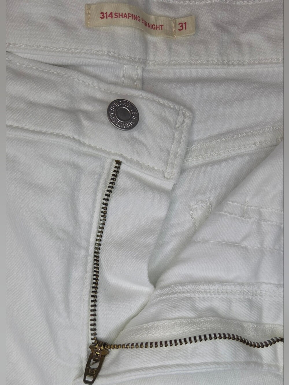 Levi's 314 Shaping Straight White Jeans Women's Size 31 Mid Rise Stretch Like Ne - Picture 5 of 7